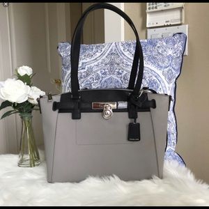 (Firm) Michael Kors Hamilton Traveler